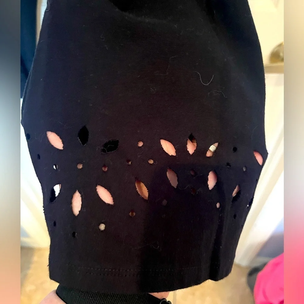 # Torrid black cropped leggings Sz 3 (22/24)